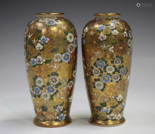 A pair of Japanese Satsuma earthenware vases, Meiji period, ...