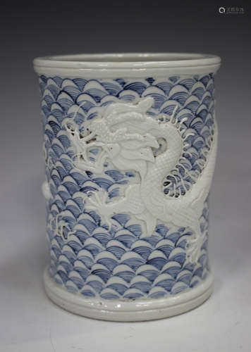 A Chinese blue and white porcelain brush pot, 20th century, ...