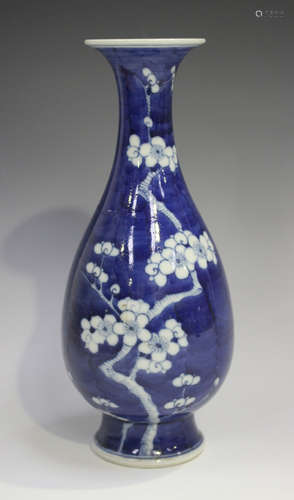 A Chinese blue and white porcelain vase, 20th century, of ba...