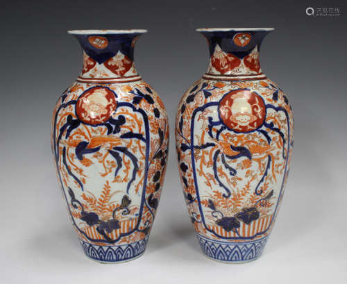 A pair of Japanese Imari porcelain vases, Meiji period, each...