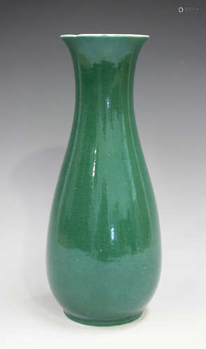 A Chinese green crackle glazed porcelain vase, probably late...