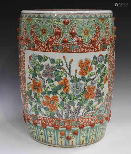 A Chinese famille verte porcelain garden seat, late Qing dyn...