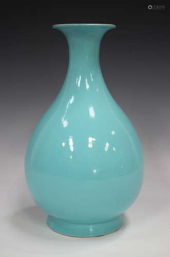 A Chinese turquoise glazed porcelain vase, mark of Qianlong ...