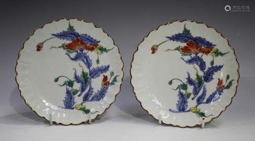 A pair of Japanese Kakiemon porcelain dishes, Edo period, ea...