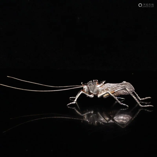 Vivid Chinese Pure Silver Locust Statue