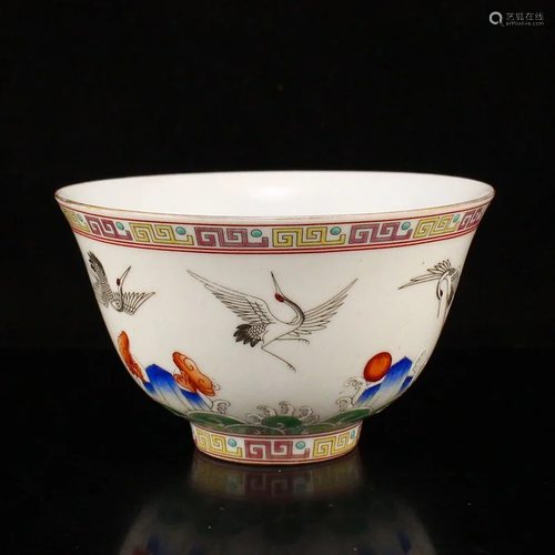 Chinese Famille Rose Crane Design Porcelain Bowl