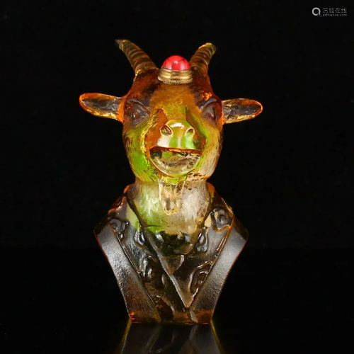 Vintage Chinese Peking Glass Sheep Head Snuff Bottle