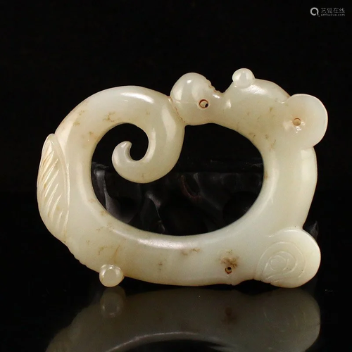 Vintage Chinese Hetian Jade Lucky Dragon Pendant