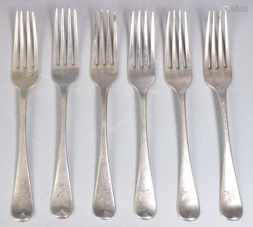 SET OF SIX GEORGE III SILVER HALLMARKED FORKS