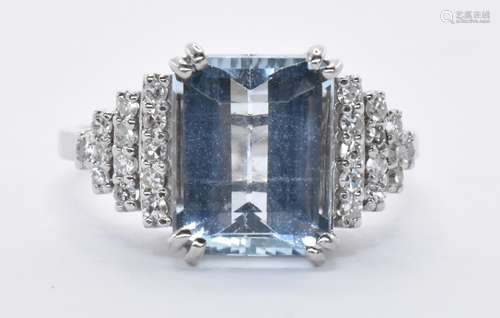 18CT WHITE GOLD AQUAMARINE & DIAMOND RING