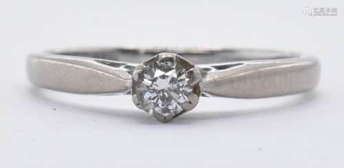 18CT WHITE GOLD AND DIAMOND SOLITAIRE RING