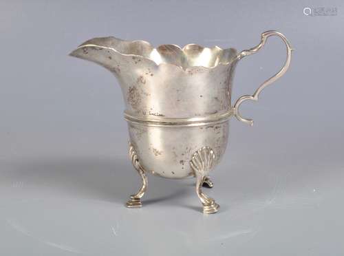 EDWARDIAN HALLMARKED SILVER CREAMER / MILK JUG.