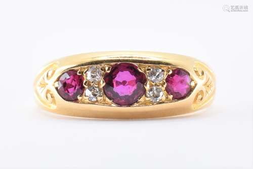 18CT GOLD RUBY AND DIAMOND RING