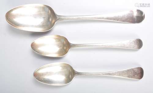 18TH CENTURY GEORGE III SILVER HALLMARKED SPOONS