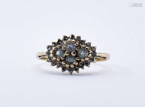 9CT GOLD WHITE STONE AND DIAMOND CLUSTER RING.