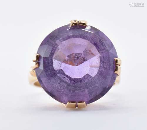 SWEDISH 18CT GOLD & AMETHYST DRESS RING