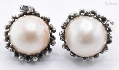 RING AND PENDANT HALF PEARL JEWELLERY SUITE