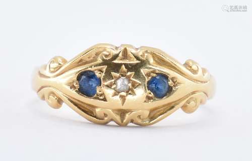 A 18CT GOLD SAPPHIRE & ROSE CUT DIAMOND RING