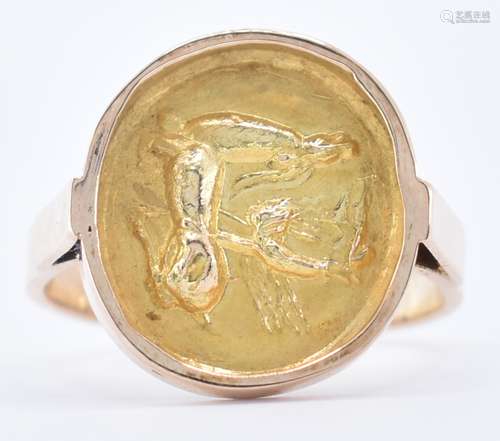 14CT GOLD CLASSICAL SIGNET RING