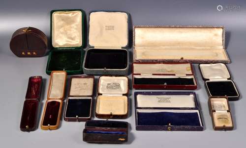 GROUP OF VICTORIAN AND LATER JEWELLERY BOXES