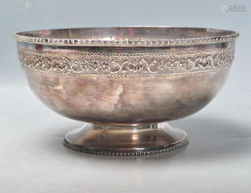 SILVER FOOTED CENTRE PIECE BOWL