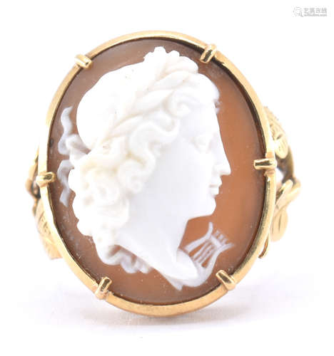 18CT GOLD ART NOUVEAU CAMEO RING