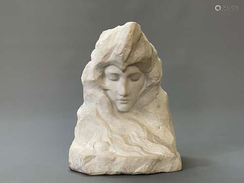 ROSETTI (fin XIX°) Visage symboliste de femme. Sculpture en ...