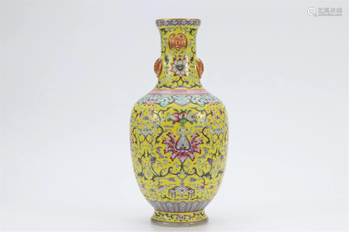 A YELLOW GROUND FAMILLE ROSE VASE