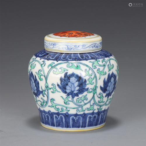 A DOUCAI FLORAL PORCELAIN JAR AND COVER