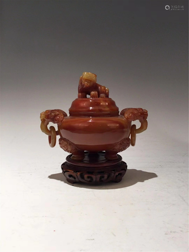 A CARVED AGATE INCENSE BURNER WITH LION HANDLES