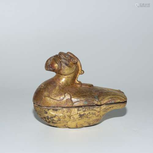 唐代：铜鎏金鸟形粉盒