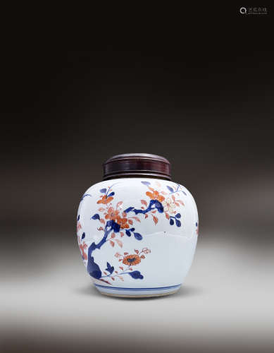 清乾隆青花矾红描金罐(1644-1912)