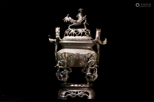 A CARVED BAMBOO-JOINTS BRONZE INCENSE BURNER