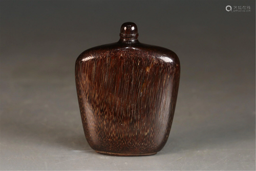 A BROWN SNUFF BOTTLE