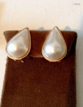 White Mabe Pearl Earring, Estate jewelry