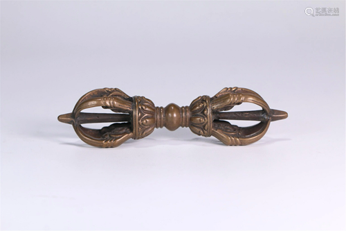 A TIBETAN BUDDHIST STYLE BRONZE VAJRA