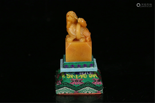 A CARVED SOAPSTONE BEAST SEAL