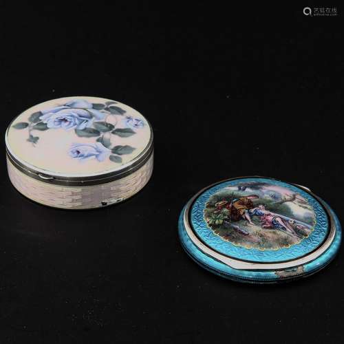 A Lot of 2 Enamel Powder Boxes