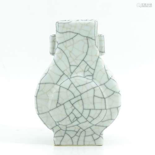 A Crackle Decor Hu Vase