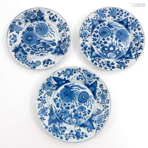 A Lot of 3 Blue and White Plates