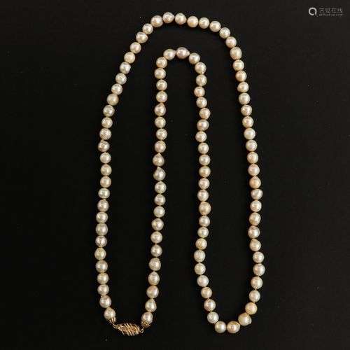 A Pearl Necklace