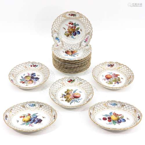 A 17 Piece Meissen Service