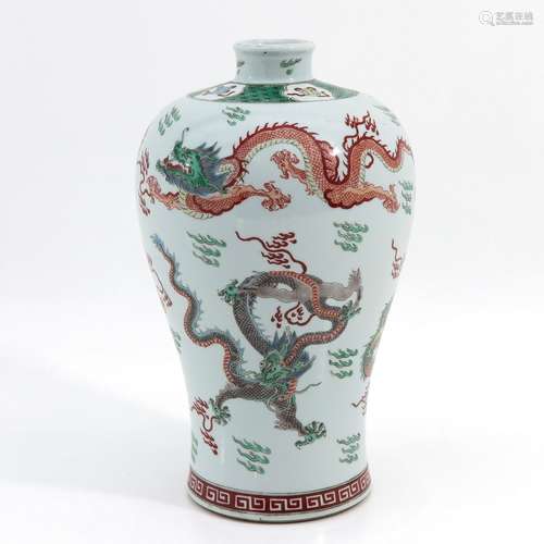 A Famille Verte Meiping Vase