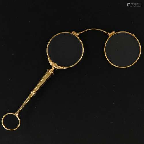 A 14KG Lorgnette