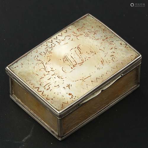 An 18th Century Silver and Mother of Pearl Snuff Box