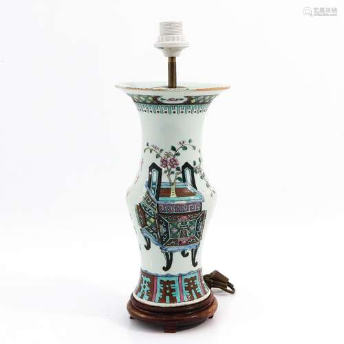 A Chinese Porcelain Lamp