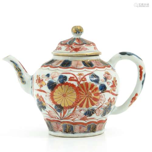 An Imari Decor Teapot