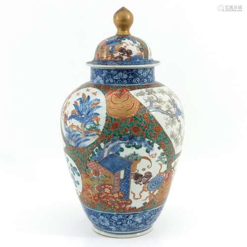 A Polychrome Decor Jar with Cover