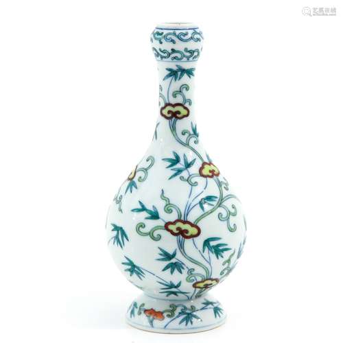 A Doucai Decor Vase