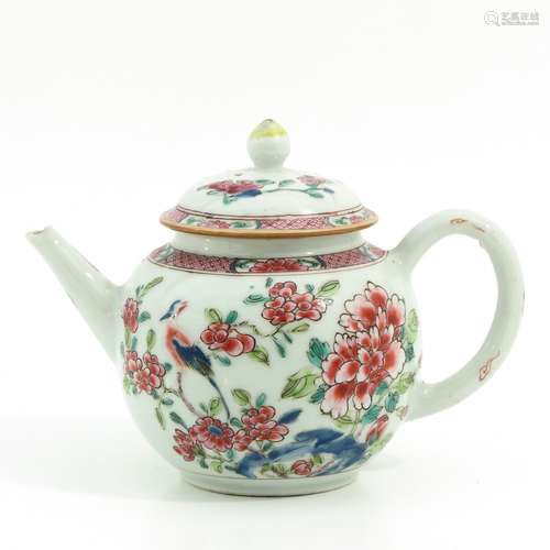 A famille rose teapot